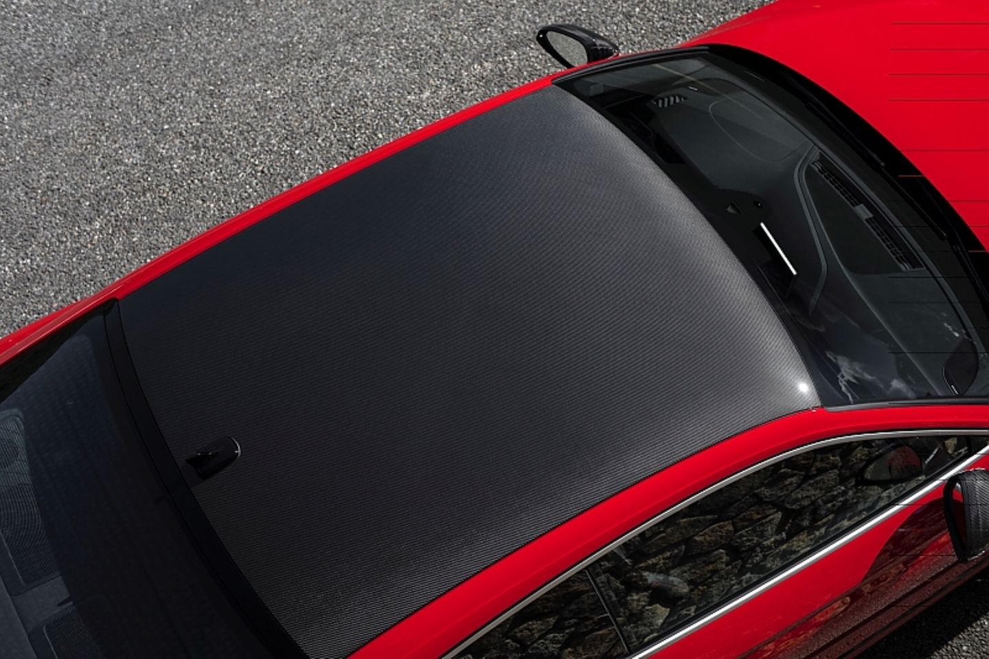 ASuf Wunsch wird der Audi RS 5 Coupe auch mit Karbondach geliefert