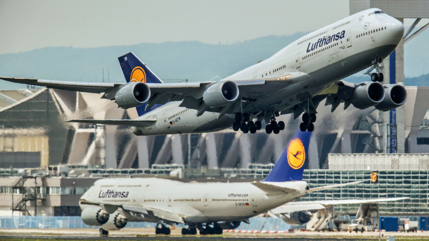 Lufthansa Boeing 747