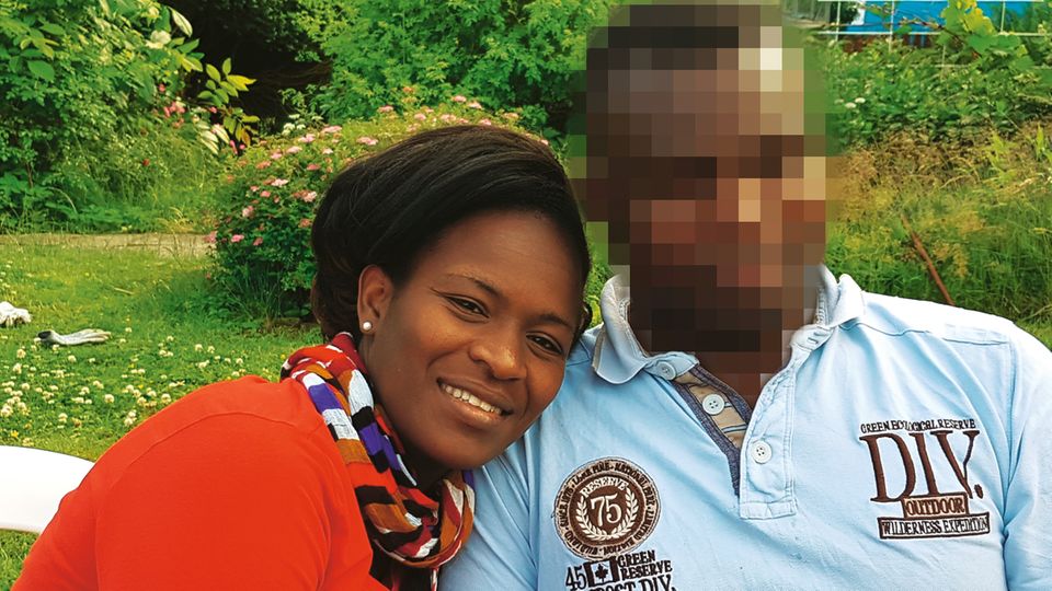 Verbrechen: Niemand ahnte, wie gefährlich die Ehe mit Koffi W. für sie werden sollte. Auch sie selbst nicht Niemand ahnte, wie gefährlich die Ehe mit Koffi W. für sie werden sollte. Auch sie selbst nicht