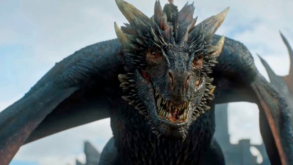 Game of Thrones: Einer von Daenerys Drachen ist im neuen Trailer zur siebten Staffel in Großaufnahme zu sehen
