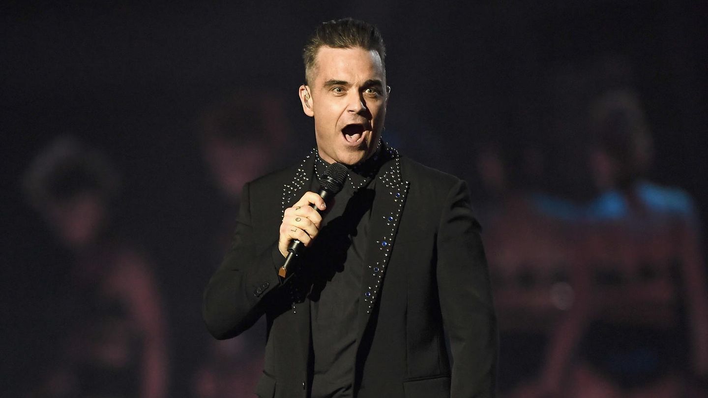 Auch Robbie Williams will mit seiner Stimme helfen, Spenden für die Opfer des Grenfell-Tower-Brands zu sammeln