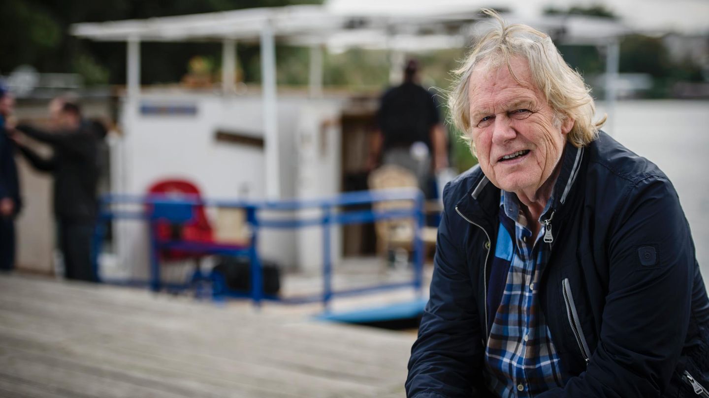 Gunter Gabriel bei den Dreharbeiten zu "Käpt'n Kasi - Auf hoher Spree"