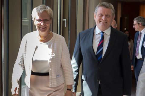 90. Gesundheitsministerkonferenz: Eva Quante-Brandt und Bundesgesundheitsminister Hermann Gröhe