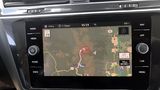 Das Navigationssystem kostet im VW Tiguan Allspace 2.0 TSI Aufpreis