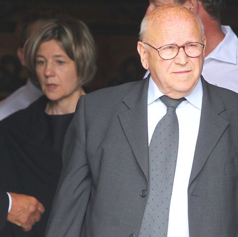 Helmut Kohl: Sein langjähriger Fahrer Eckhard Seeber verlässt den Bungalow in Oggerhsheim nach seinem Kondolenzbesuch