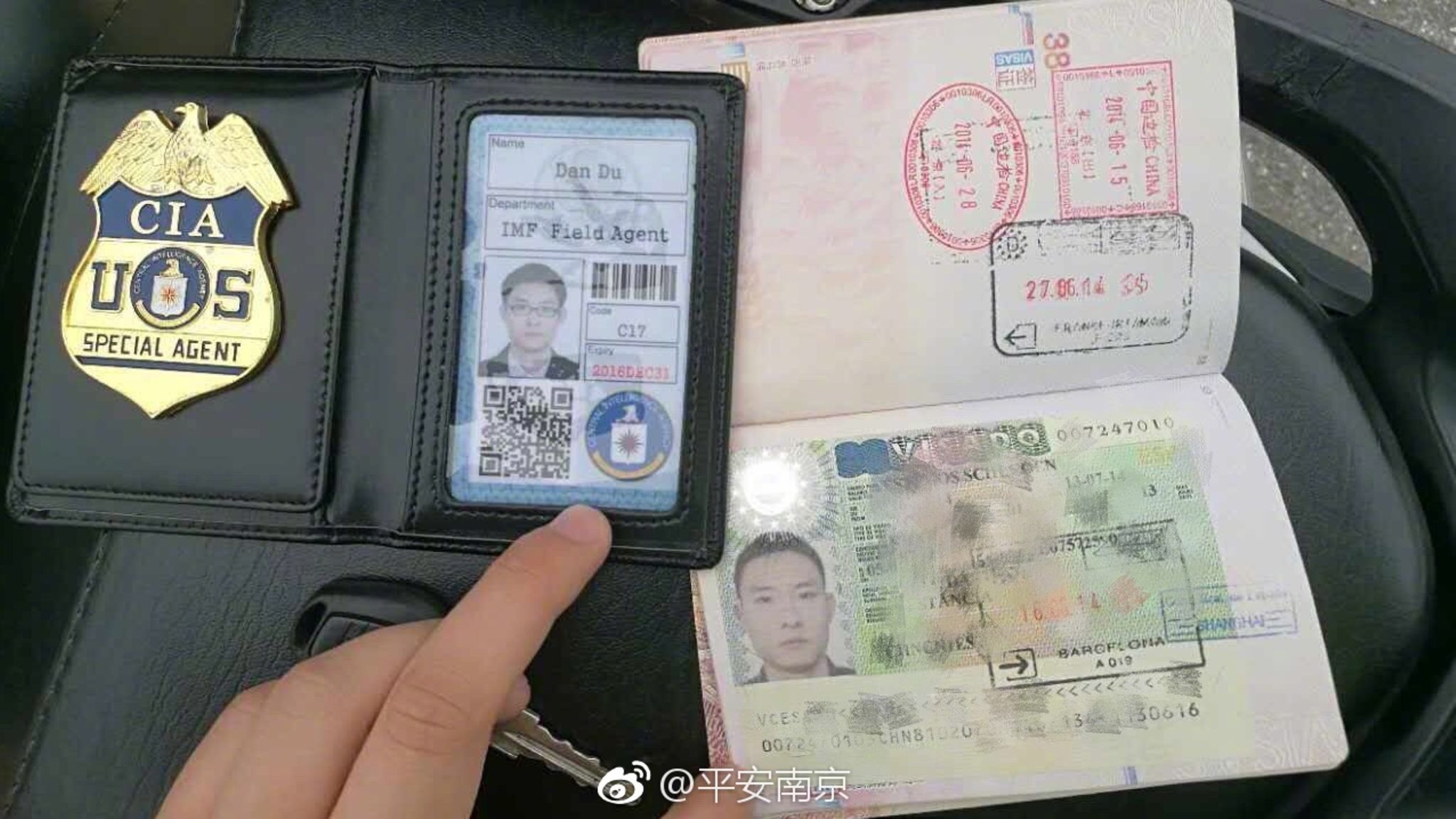 China: Mann legt bei Verkehrskontrolle gefälschten CIA-Ausweis vor