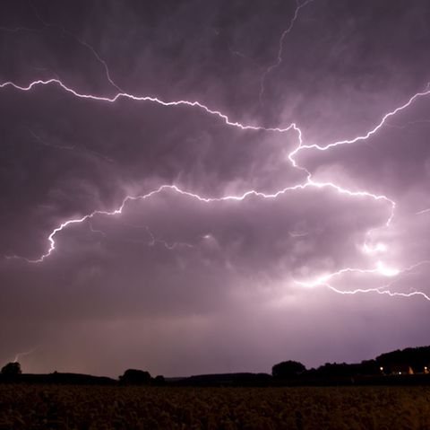 Verhalten bei Unwetter: Das sollten Sie bei Gewitter nicht tun