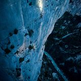 Frankreich: Expedition in die Dämmerung Midtbø und sein Mitkletterer Tim De Dobbeleer am Felsen "Marches des Temps" in der Verdonschlucht