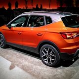 Zumindest von Außen wirkt der Seat Arona SUVig