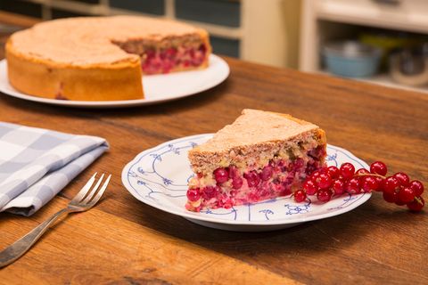 Schritt-für-Schritt-Anleitung: Johannisbeer-Kuchen - der spritzige Genuss für den Sommer