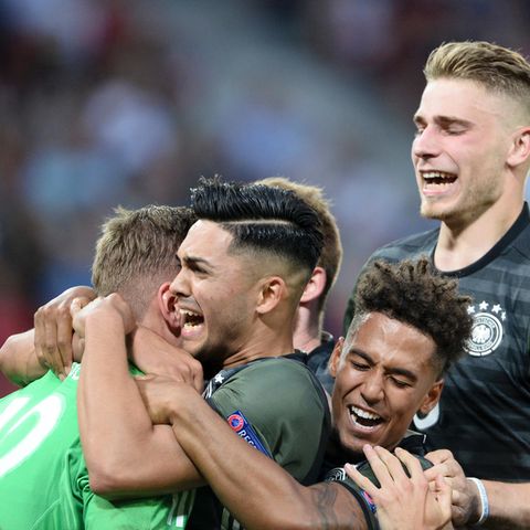 Freude nach dem entscheidenden Elfer: Die deutsche U21 hat sich knapp, aber verdient durchgesetzt