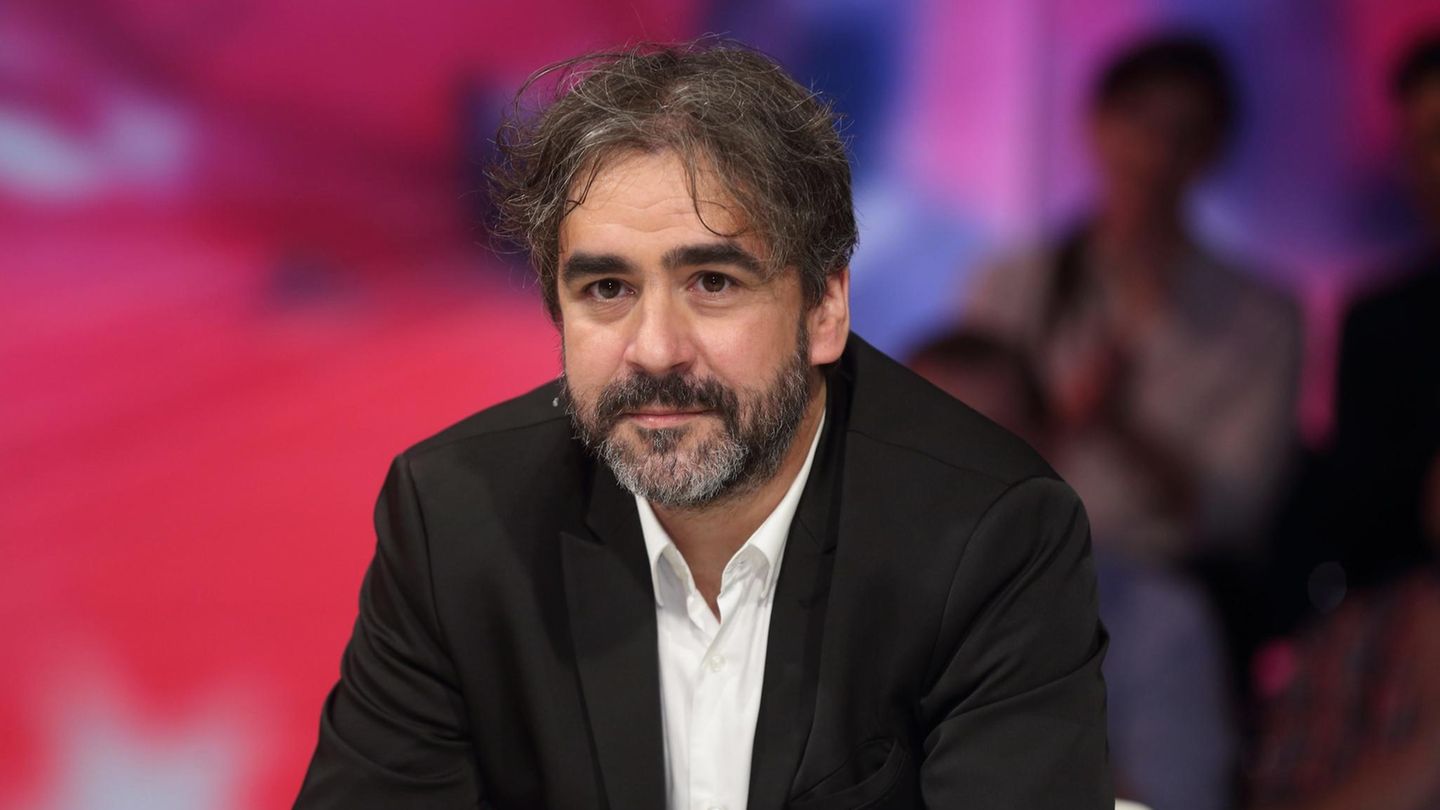 Deniz Yücel in einer Talksendung - seit 135 Tagen sitzt er in Haft