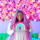 Amina Mucciolo mit Regenbogen