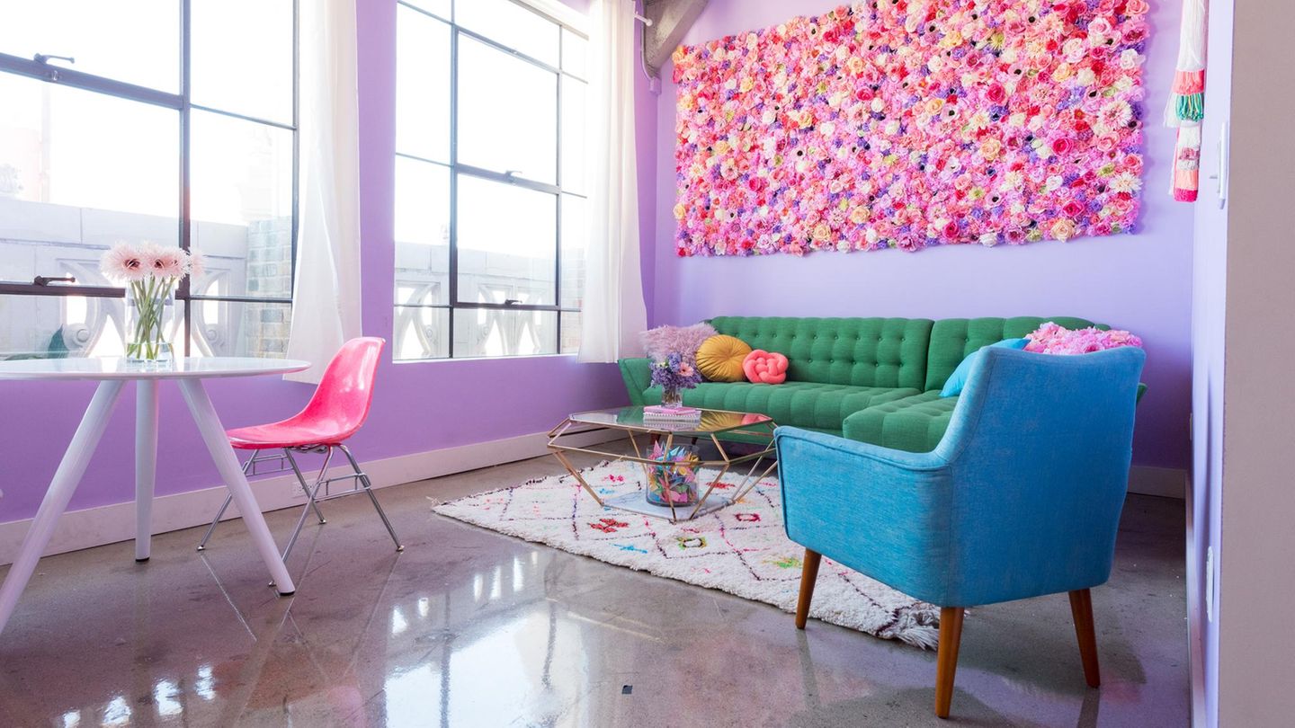 Wohnzimmer von Amina Mucciolo mit Ausblick