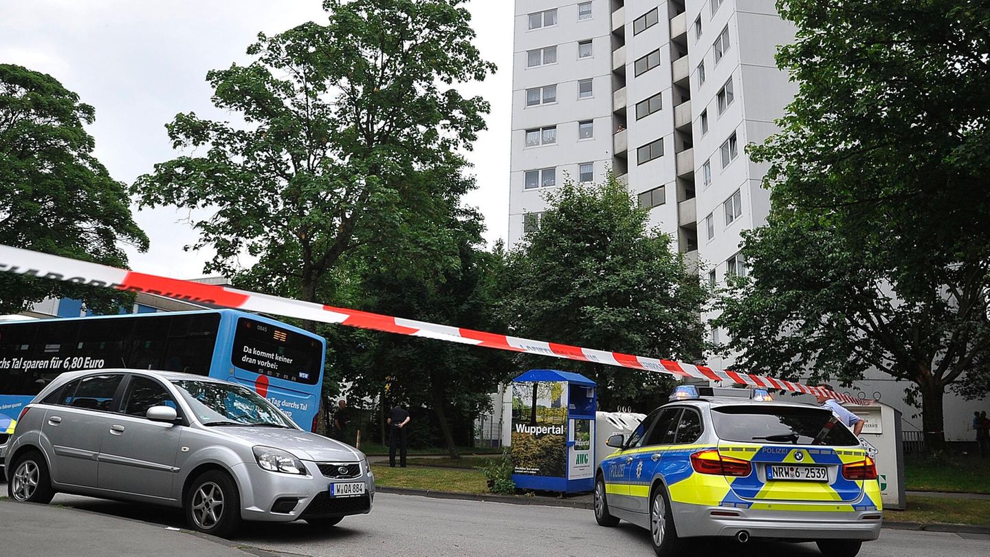 Zwei Wochen nach dem Grenfell-Tower-Brand von London wurde ein Hochhaus in Wuppertal geräumt