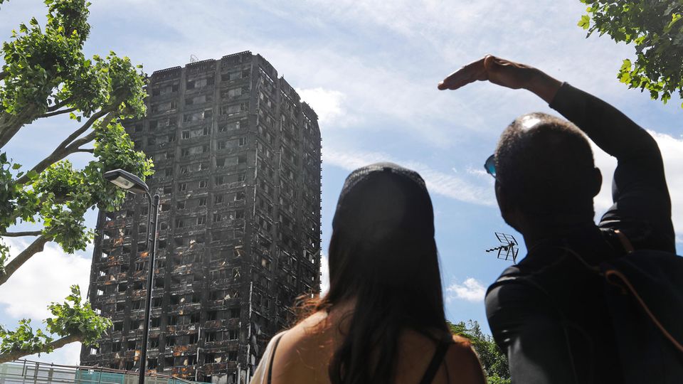 Der Grenfell Tower in London Der Grenfell Tower in London: Vor Kurzem noch Heim, jetzt Mahnmal