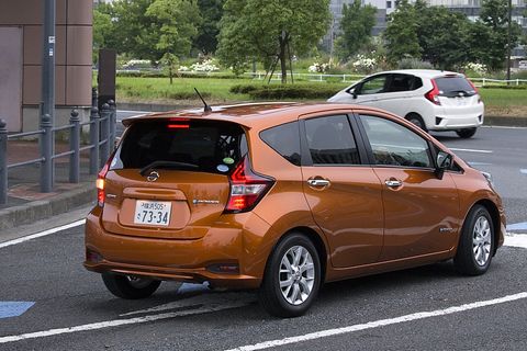 Nissan Note E-Power - 4,10 Meter lang