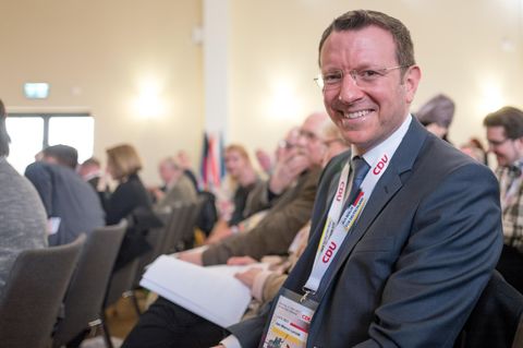 Der CDU-Bundestagsabgeordnete Jan-Marco Luczak ist konservativ und trotzdem - oder deshalb - für die Ehe für alle