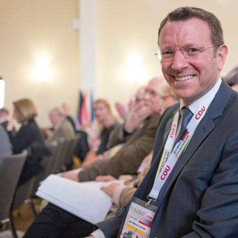 Der CDU-Bundestagsabgeordnete Jan-Marco Luczak ist konservativ und trotzdem - oder deshalb - für die Ehe für alle