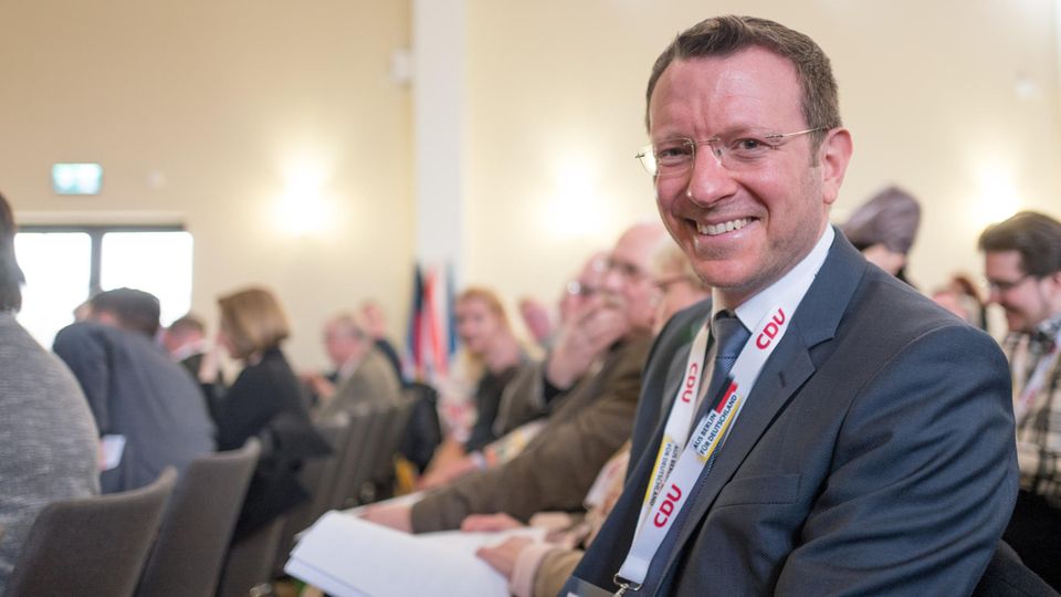 Der CDU-Bundestagsabgeordnete Jan-Marco Luczak ist konservativ und trotzdem - oder deshalb - für die Ehe für alle