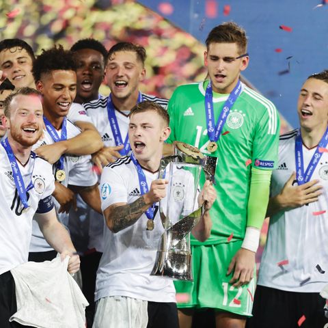 Die deutsche U21-Nationalmannschaft feiert den EM-Titel 2017