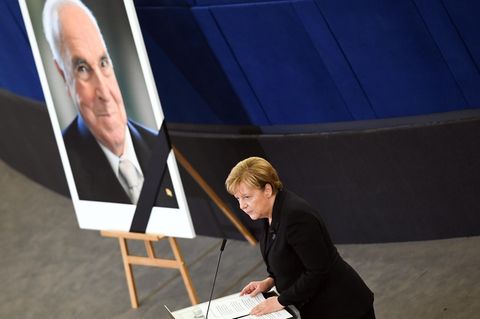 Angela Merkel beim Europäischen Trauerakt zu Ehren von Helmut Kohl