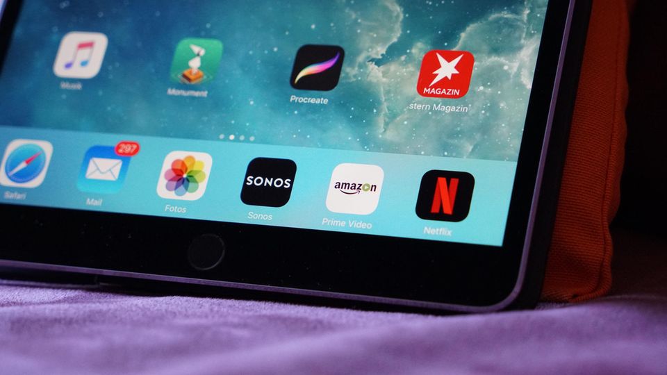 Das Dock lässt sich mit iOS 11 auf dem iPad 10.5 auf bis zu 13 Apps aufstocken.