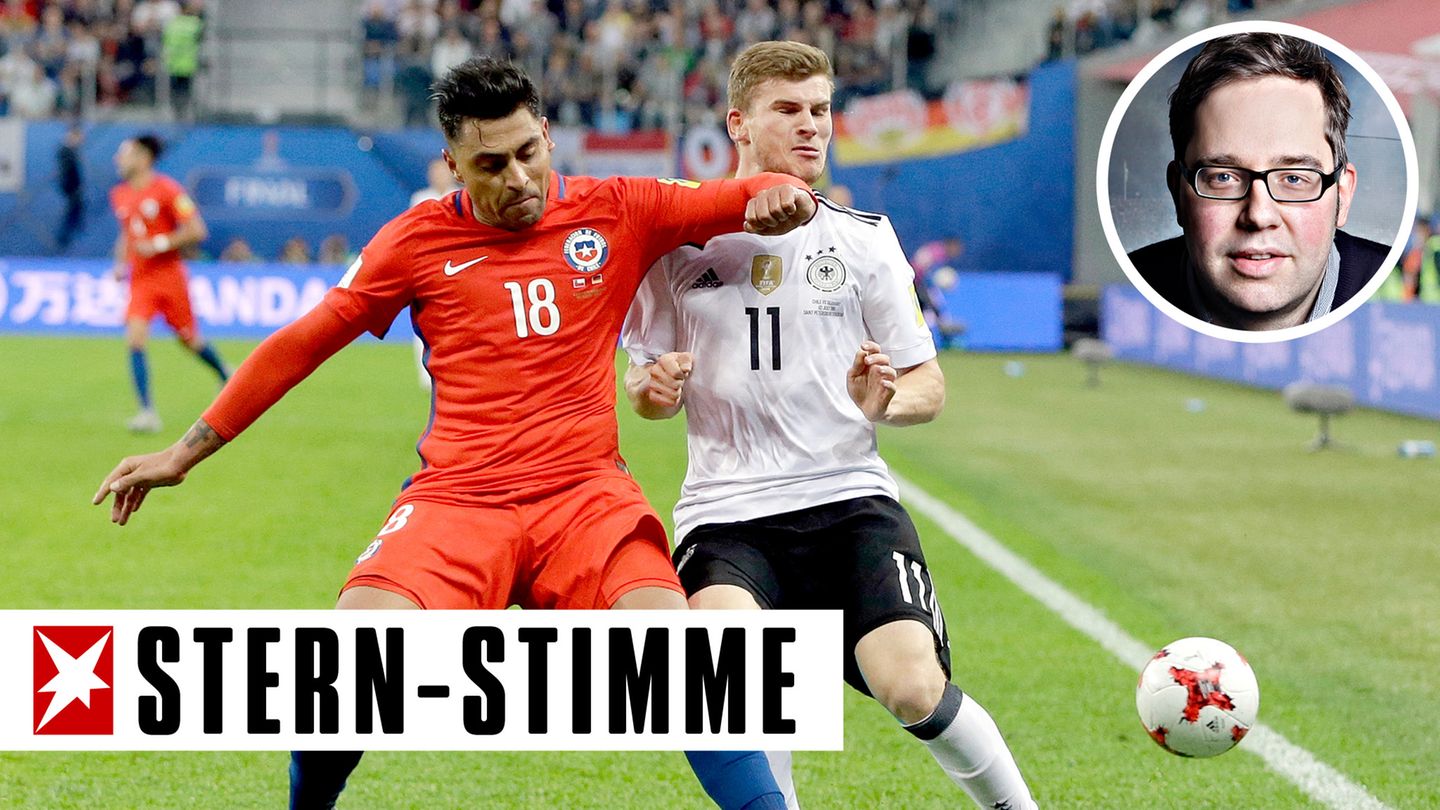 Aufreger im Confed-Cup-Finale: Der Ellbogencheck des Chilenen Gonzalo Jara gegen Deutschlands Timo Werner