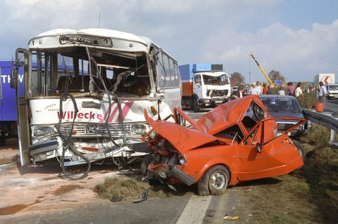 Bei einer Massenkarambolage auf der Autobahn 9 in der Münchberger Senke kamen im Oktober 1990 zehn Menschen ums Leben