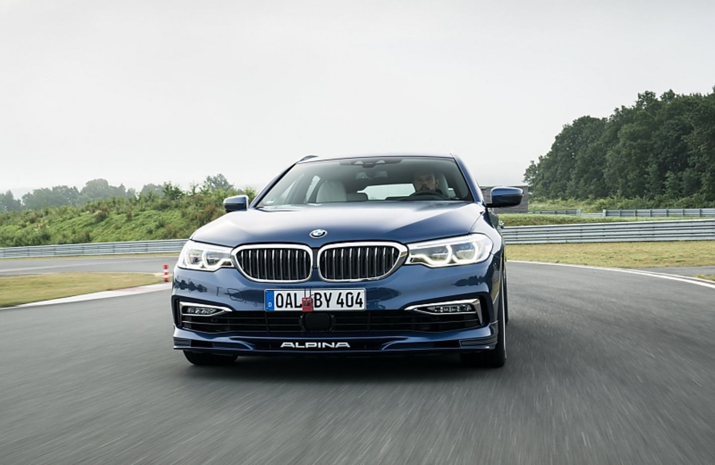 BMW Alpina B5 Touring - LED-Augen ab Werk