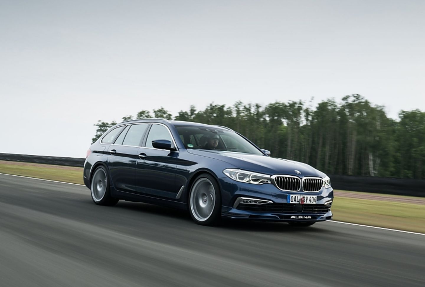 BMW Alpina B5 Touring - schafft 325 km/h