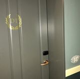 Das Zimmer im 25hours-Hotel kann auf Ebay für die Nächte vom 7.-9. Juli ersteigert werden. Der Erlös geht an die die Klimaschutzorganisation "Klima ohne Grenzen".