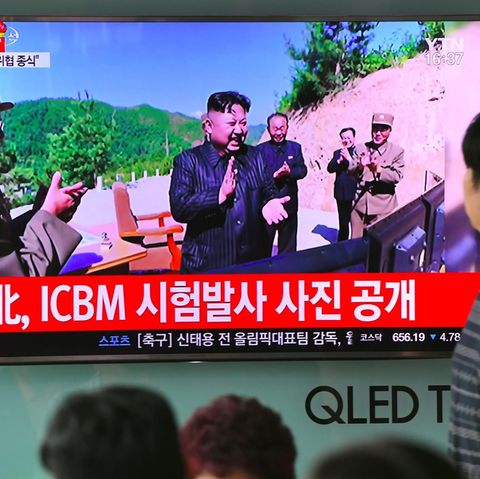 Nordkorea: Kim Jong Un feiert den Start einer Rakete
