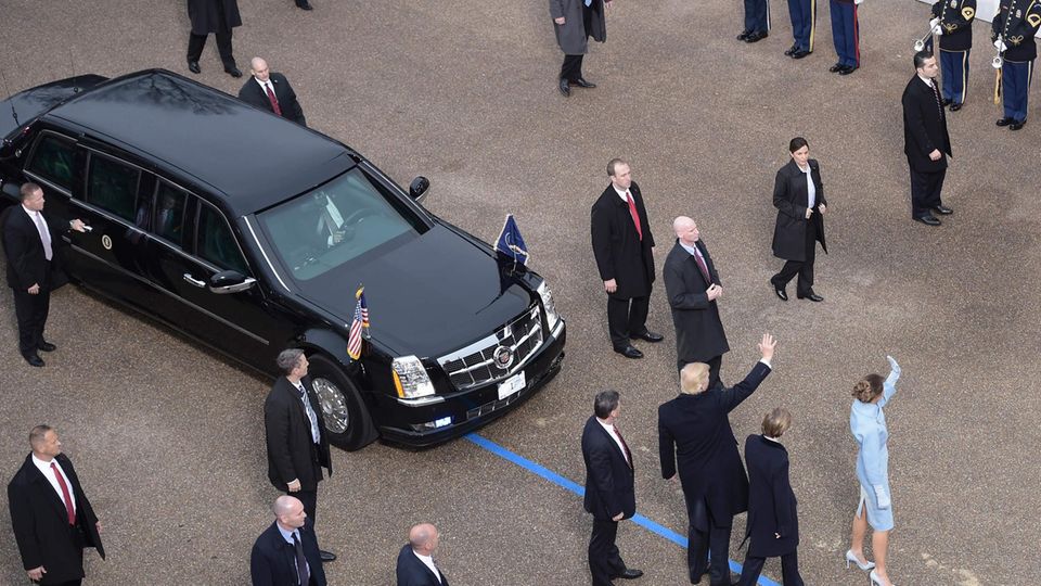 Bei der Amtseinführung wurde Donald Trump noch vom Vorgänger-Modell begleitet.