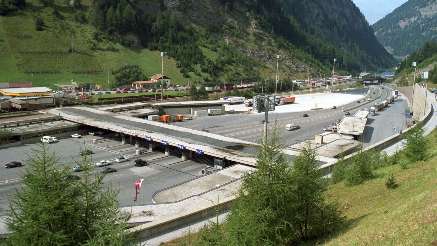 Die Zollstation am Brennerpass in Österreich