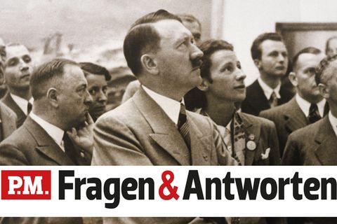 Adolf Hitler auf einer Kunst-Ausstellung