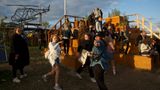 Feiernde in der "Dream City" Roskilde