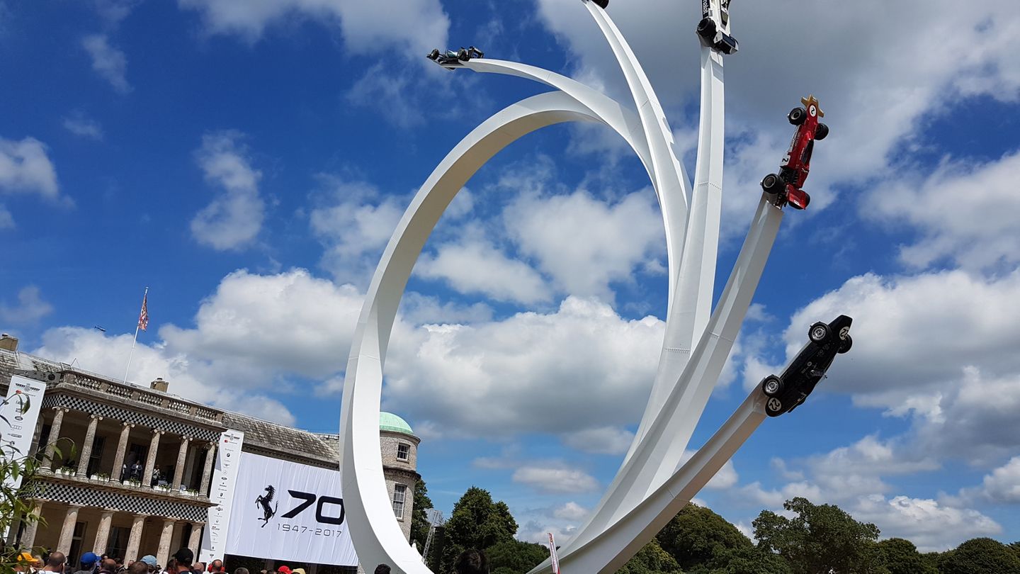 Ferrari feiert 70 Jahre an exponierter Stelle in Goodwood.