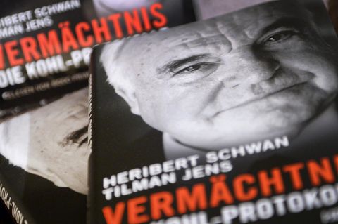 Helmut Kohl erwirkte, dass das Buch "Vermächtnis. Die Kohl-Protokolle" in dieser Form nicht mehr verbreitet werden durfte