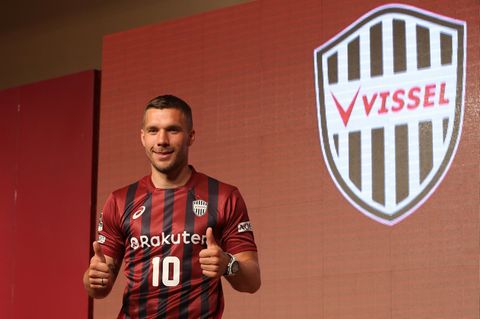 Lukas Podolski im Trikot des japanischen Vereins Vissel Kobe