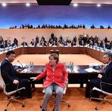 Der US-amerikanische Präsident Donald Trump, Chinas Präsident Xi Jingping, Bundeskanzlerin Angela Merkel, Argentiniens Präsident Mauricio Macri und der australische Ministerpräsident Malcolm Turnbull v. l. n. r.) zu Beginn der ersten Arbeitssitzung beim G20-Gipfel