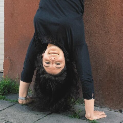 Freya, 26, aus Aachen: "Ich gehöre zu den Leuten, die von alten Omis im Bus angesprochen werden"