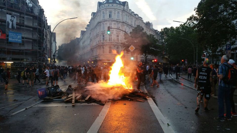G20-Protest: Die Schanze brennt G20-Protest: Die Schanze brennt