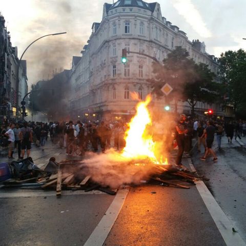 G20-Protest: Die Schanze brennt