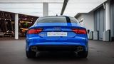 Dass die Farbe Blau nicht ganz aus dem Gedächtnis der Kunden wegzudenken ist, zeigt sich an einem individualisierten Audi RS7.