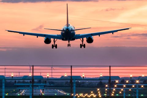 Flug endet beinahe als Katastrophe: Flieger entgeht knapp einem Crash
