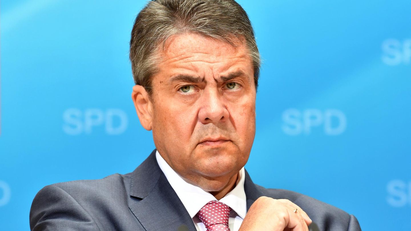 Außenminister Sigmar Gabriel bei einem Pressegespräch in Berlin
