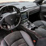 Das Cockpit wirkt aufgeräumter