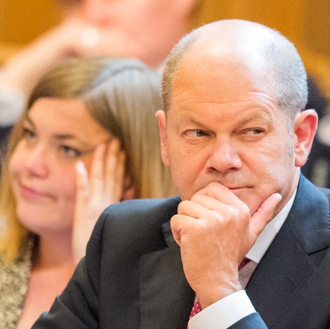 Hamburgs Erster Bürgermeister Olaf Scholz (SPD) ist "froh, dass kein Mensch ums Leben gekommen ist"