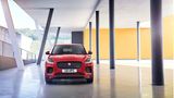 Der Jaguar E-Pace hat das typische Gesicht des englischen Autobauers
